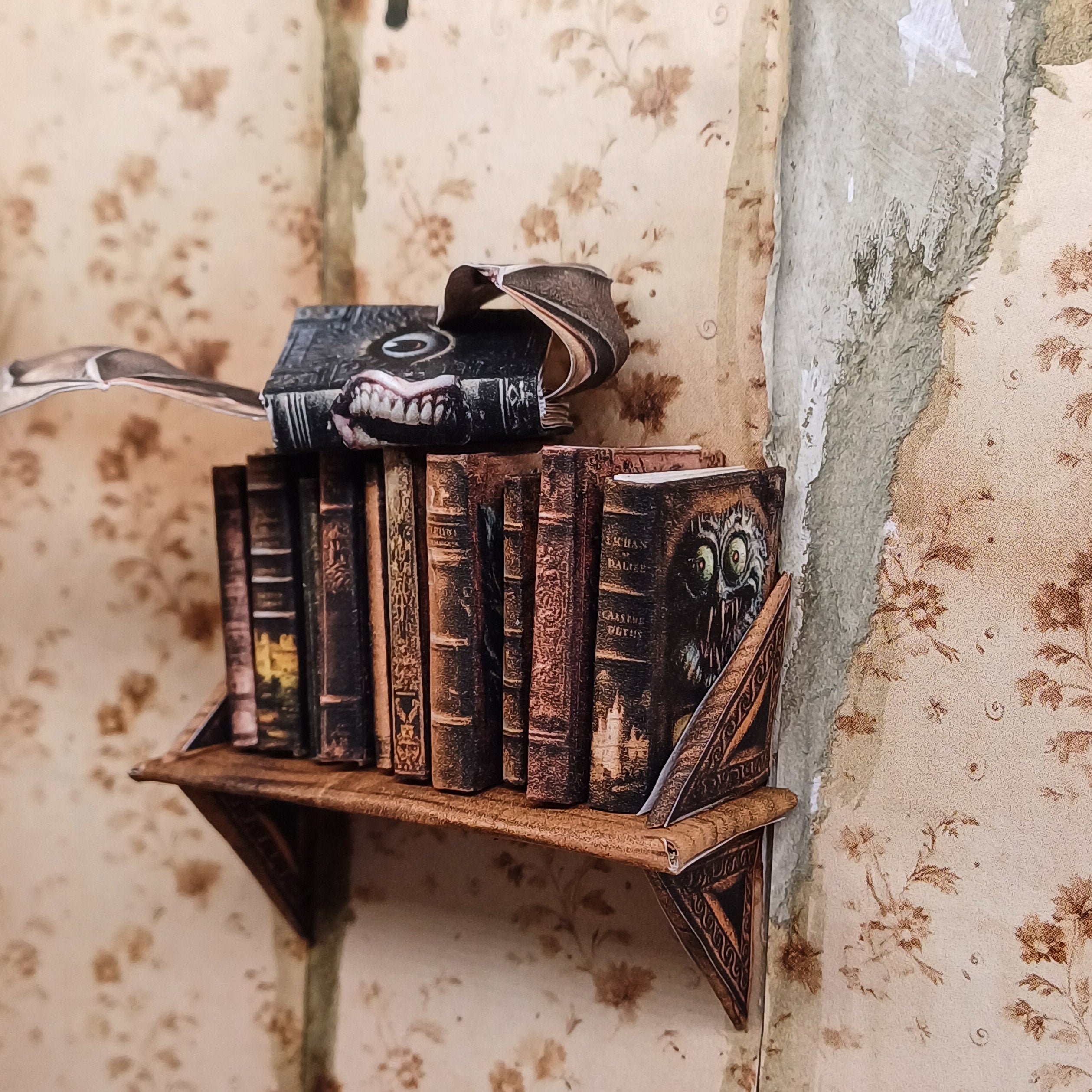 Buchmonster und Monsterbücher im Maßstab 1:12 zum Drucken und Basteln - PDF